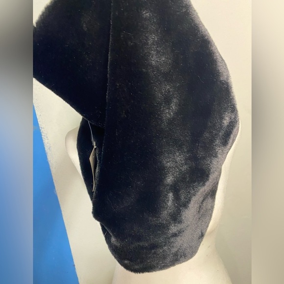 NWT two tube scarf - Picture 3 of 10